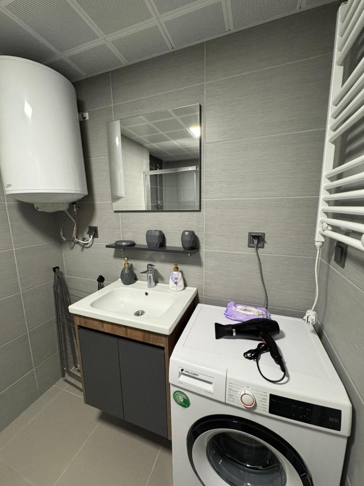 Sky Lux Point Apartment Skopje Exterior photo
